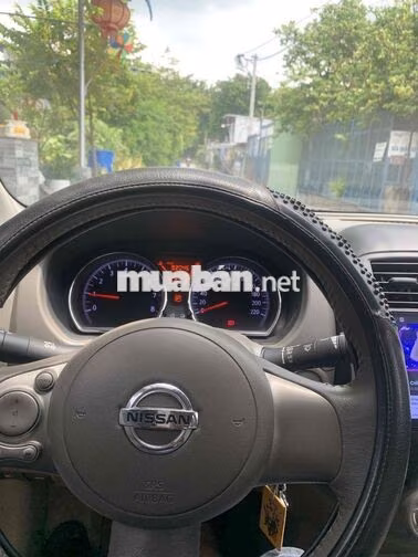 Nissan Sunny Nâu 5 chỗ