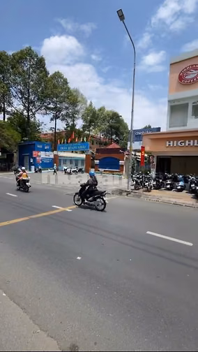 Bán Gấp Mặt Tiền Kinh Doanh Lạc Long Quân P.5 Quận 11