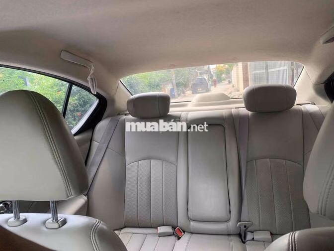 Nissan Sunny Nâu 5 chỗ