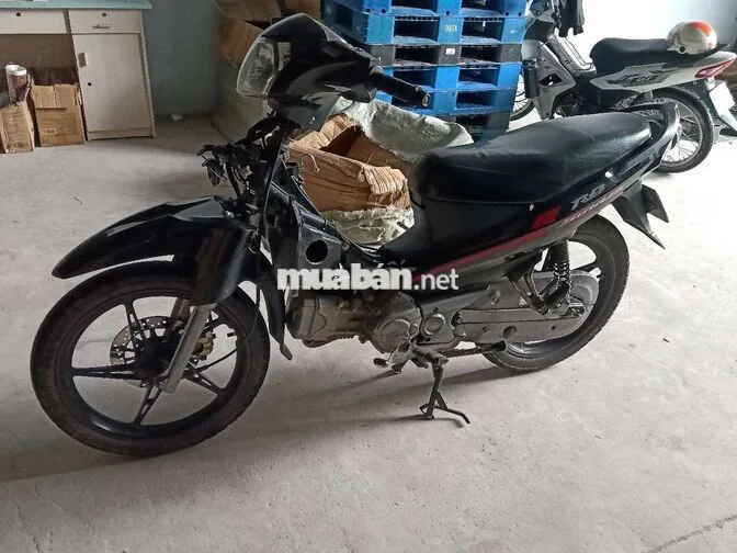 Yamaha Sirius Đen Xăng