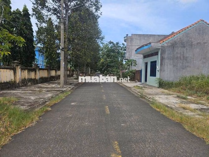 bán nhanh lô đất full thổ cư sổ hồng chính chủ