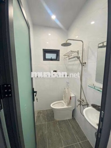 🏪 CHO THUÊ NHÀ 4x16 - MẶT TIỀN PHAN VĂN HỚN – 12 TRIỆU/THÁNG 📍 Vị trí