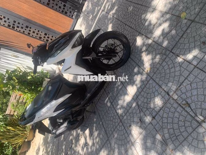 Honda Vario 125i Trắng đen 125cc