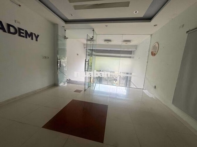 CHO THUÊ NHÀ XÔ VIẾT NGHỆ TĨNH - có 7p phù hợp làm căn hộ