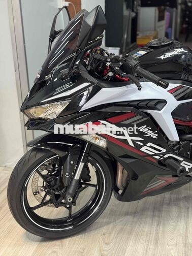 Kawasaki ZX25R Pô Akrapovic chính hãng