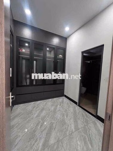 Cho Thuê Biệt Thự 4Phòng Ngủ Sân 4 Ô TÔ Gần Trung Tâm Thành Phố Mới
