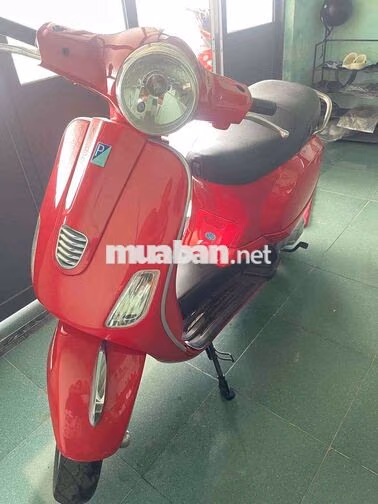 Piaggio Vespa Fi 2011 màu Đỏ