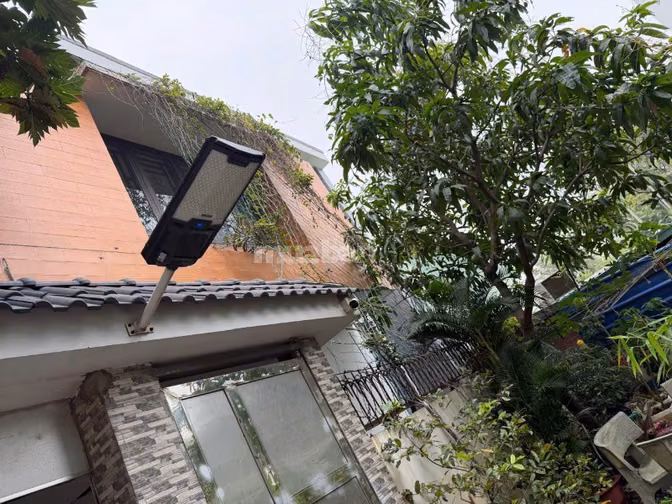 Bán biệt thự tại Vườn Lài, giá rẻ: 18 tỷ, 200m2