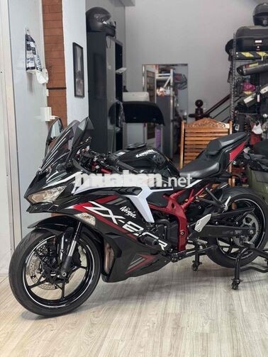 Kawasaki ZX25R Pô Akrapovic chính hãng