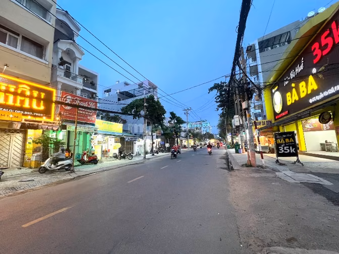⭐️Bán Toà Nhà CHDV 6 tầng Mặt Tiền Nguyễn Văn Khối, P9, TN:160 triệu 