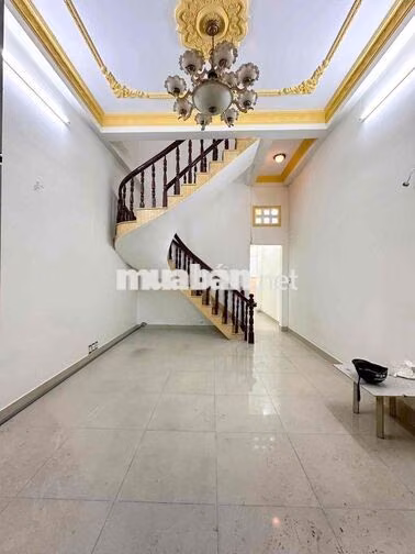 Bán nhà 4x13. trệt lầu. 3pn. ngay trường Phan Chu Trinh P16