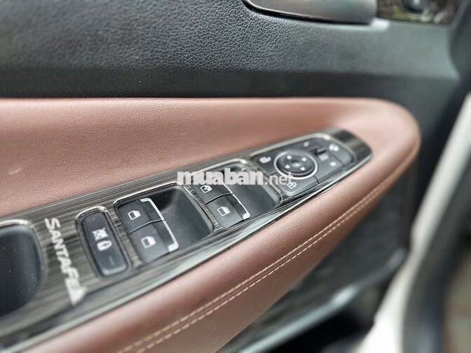 Hyundai Santafe 2021 2.4 Premium Trắng 7 chỗ