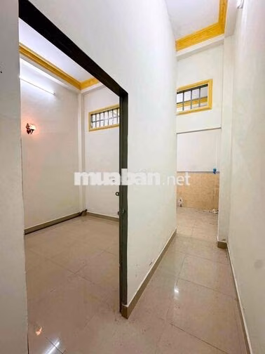 Bán nhà 4x13. trệt lầu. 3pn. ngay trường Phan Chu Trinh P16