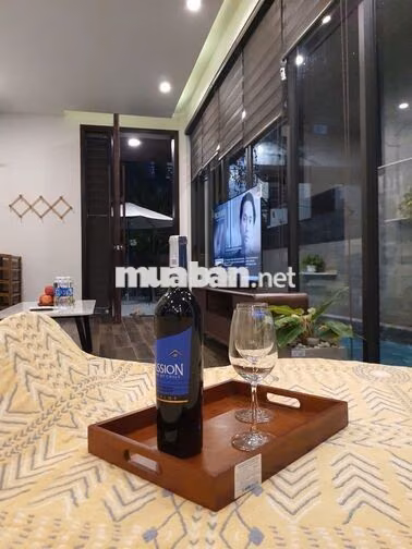 Cho thuê căn hộ, Trung tâm Cầu Rồng, 90m2, cách biển Mỹ Khê 5p đi bộ