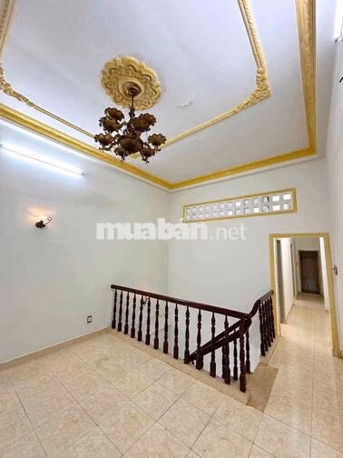 Bán nhà 4x13. trệt lầu. 3pn. ngay trường Phan Chu Trinh P16