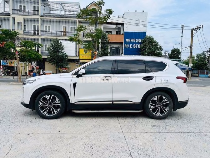 Hyundai Santafe 2021 2.4 Premium Trắng 7 chỗ
