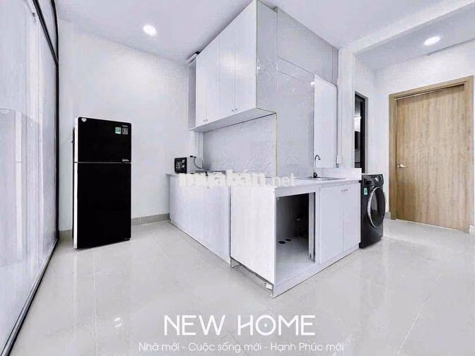 CHỈ 6TR CÓ NGAY 1PN - BAN CÔNG - THANG MÁY VỪA TRỐNG LẠI NGAY HOÀNG SA