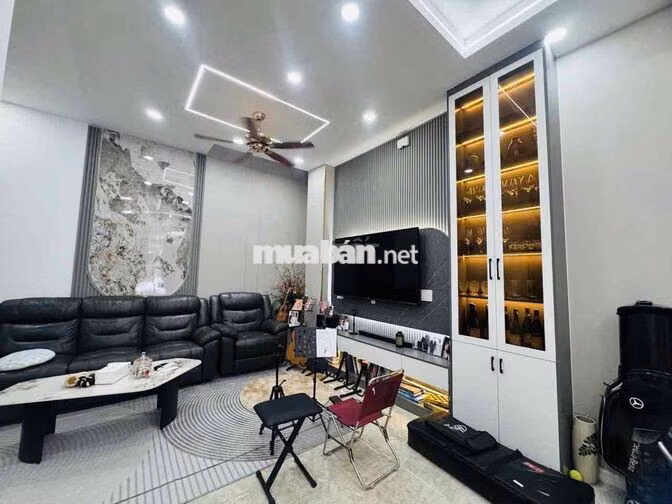 BIỆT THỰ MINI HÀ HUY GIÁP. TRỆT 2 LÂU 4PN 4WC ( NỘI THẤT CƠ BẢN )