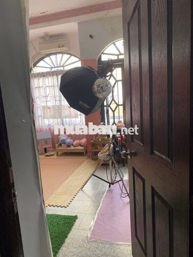 bán nhà mặt tiền đường Nghiêm Toản