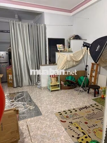 bán nhà mặt tiền đường Nghiêm Toản