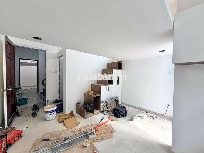 Căn Hộ Duplex - 25m2 - Ban Công - Full Nội Thất - Khu Sân Bay