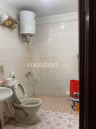 Cho thuê mặt bàng kinh doanh/văn phòng/ nhà ở / tại 36 Láng Hạ
