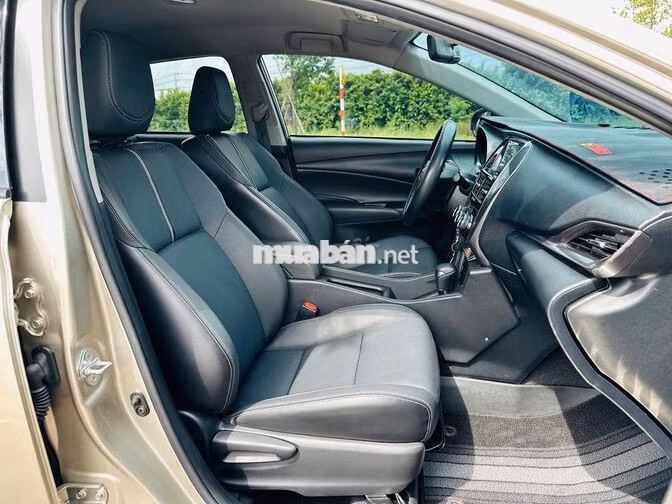 Toyota Vios 2024 1.5E CVT Vàng cát