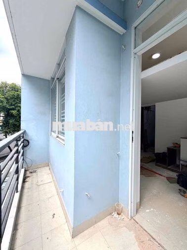 Căn Hộ Duplex - 25m2 - Ban Công - Full Nội Thất - Khu Sân Bay