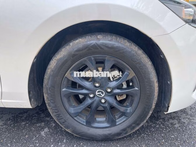 Mazda Mazda 2 1.5 AT 2022 Trắng 63.000 km