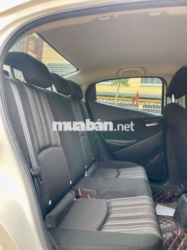 Mazda Mazda 2 1.5 AT 2022 Trắng 63.000 km