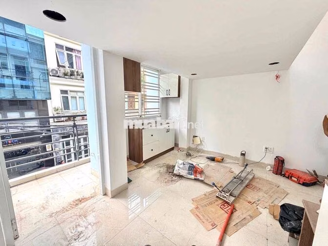 Căn Hộ Duplex - 25m2 - Ban Công - Full Nội Thất - Khu Sân Bay