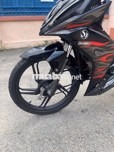 SYM Galaxy 50cc kiểu giáng thể thao 2024