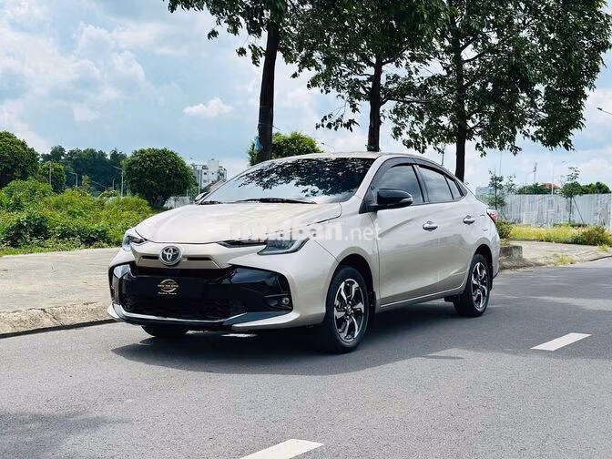 Toyota Vios 2024 1.5E CVT Vàng cát