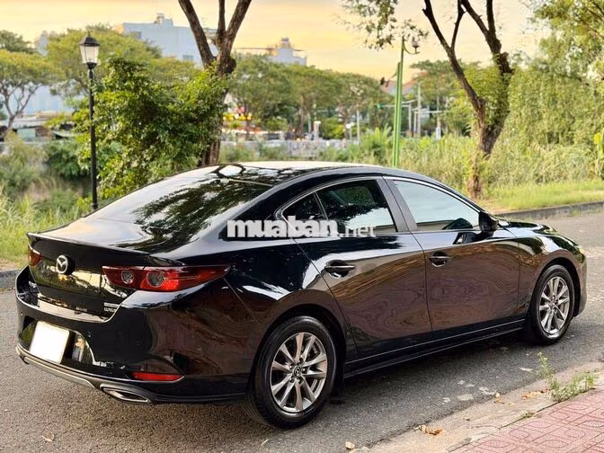 Mazda Mazda 3 1.5AT Luxury 2022 Đen