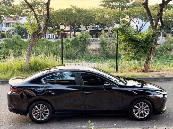 Mazda Mazda 3 1.5AT Luxury 2022 Đen