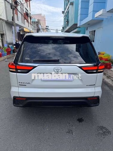 Toyota Innova Cross 2025 2.0 CVT HEV Hybrid