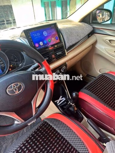 Toyota Vios 1.5E Số sàn 2017 Vàng cát