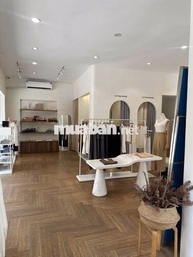 Cho thuê nhà 4 tầng 2 mặt tiền phố Nguyễn Hy Quang (60m²/sàn)