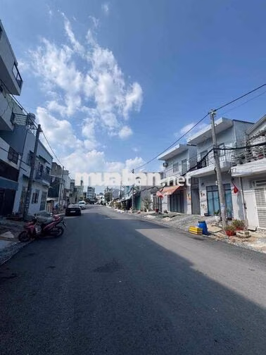 NHÀ MỚI SIÊU ĐẸP LIỀN KỀ QUẬN 6 - HẺM NHỰA XE HƠI QUAY ĐẦU GIÁ 6 TỶ x