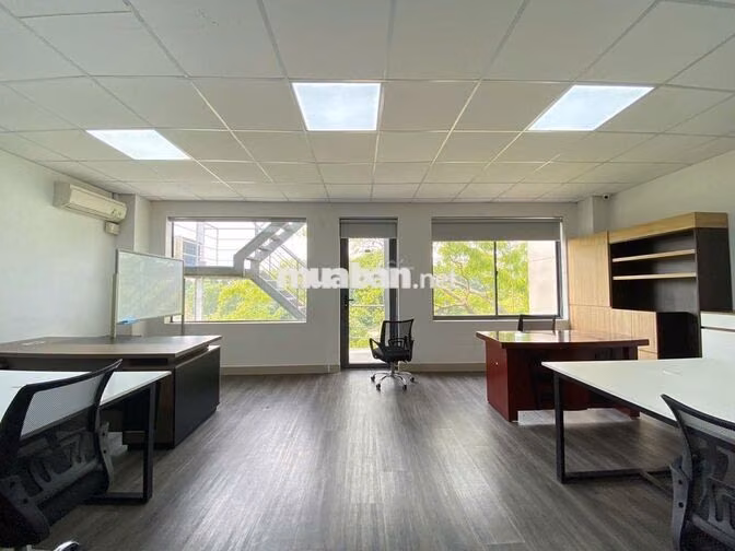 CHO THUÊ MTKD ĐƯỜNG VÕ VĂN TẦN, QUẬN 3. DT 8X20M, TRỆT 3 LẦU, ST