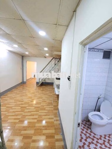 CHO THUÊ NHÀ NGUYÊN CĂN 2 PHÒNG NGỦ 100M² Ở VÀ KINH DOANH GẦN MẶT TIỀN