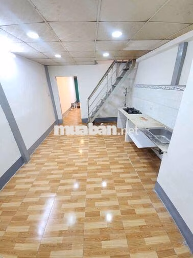 CHO THUÊ NHÀ NGUYÊN CĂN 2 PHÒNG NGỦ 100M² Ở VÀ KINH DOANH GẦN MẶT TIỀN