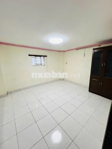 HXH Nguyễn Tri Phương P9 Q10-4x17m-3 tầng 2PN 3WC-Giá 20tr/th
