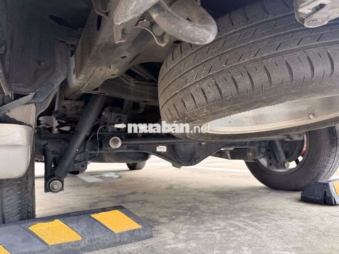 Toyota Innova 2.0E 2018 Số Sàn Xám