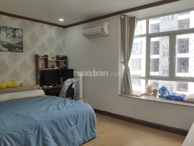 Bán căn hộ Giai Việt Q8 150m2 3pn lầu thấp