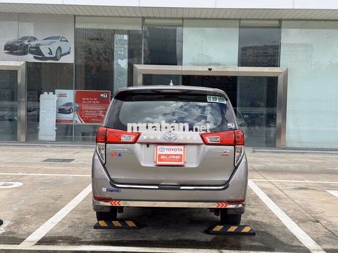 Toyota Innova 2.0E 2018 Số Sàn Xám