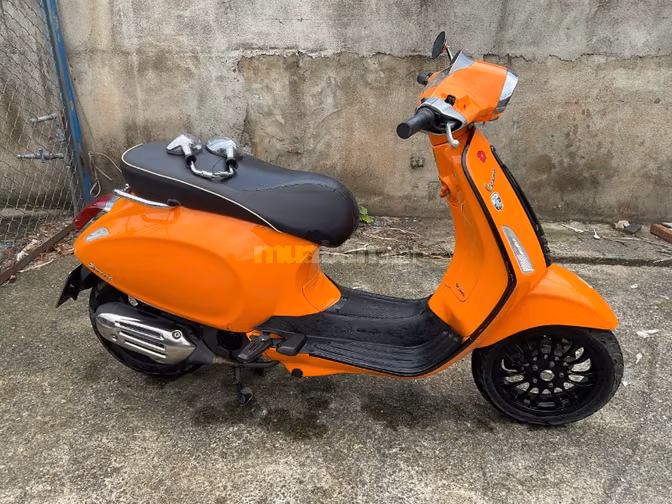 Piaggio Vespa Sprint 125, màu Cam