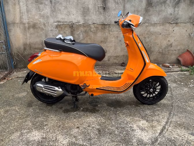 Piaggio Vespa Sprint 125, màu Cam