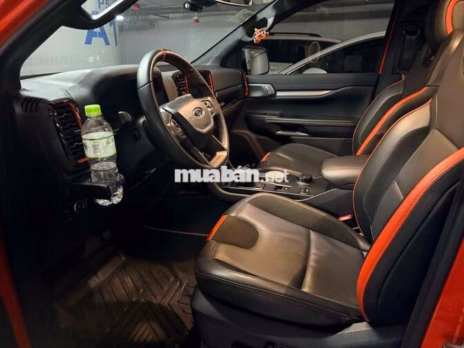 Ford Raptor 2.0 sản xuất 2024 đi được 34.000km