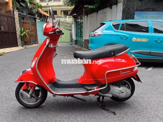 Piaggio Vespa 3vie 2013 Đỏ